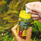 ProNovo Spirulina Flakes M JBL - Aliment de base en Flocons pour poissons herbivores de 8 à 20 cm